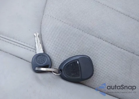 2011 Buick Enclave 1Xl z USA, uszkodzony, nr VIN 5GAKRBED1BJ157931